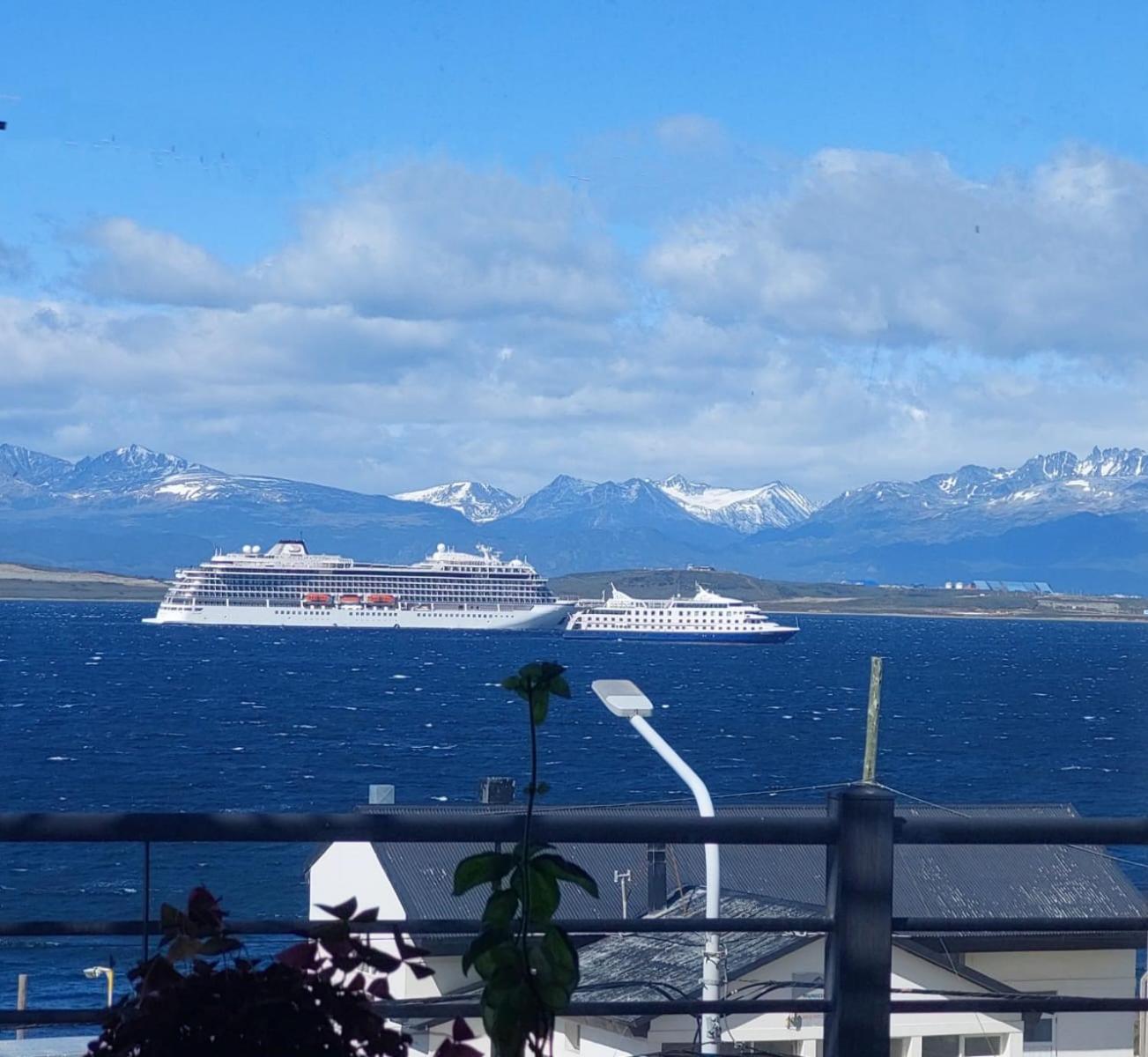 Balcones Del Beagle Apart Ushuaia Bagian luar foto