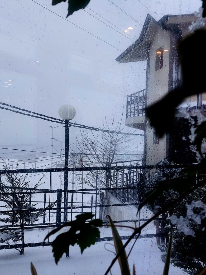 Balcones Del Beagle Apart Ushuaia Bagian luar foto