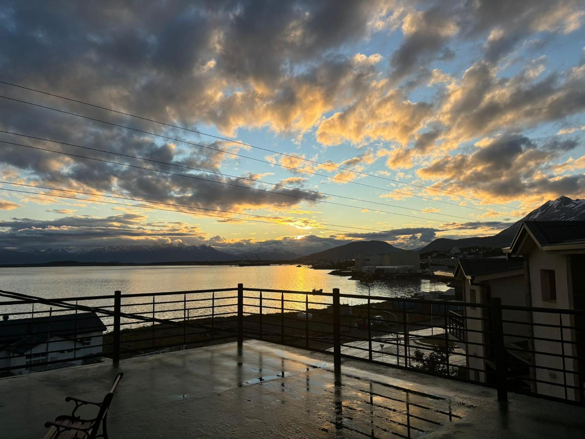 Balcones Del Beagle Apart Ushuaia Bagian luar foto